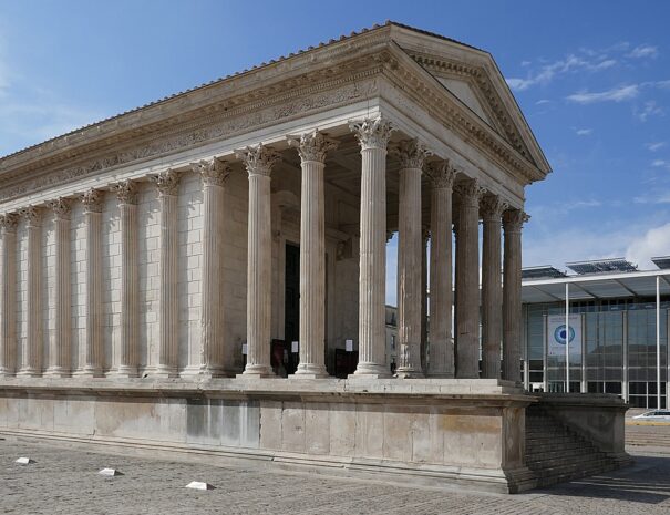 maison-carree-1742077_1280